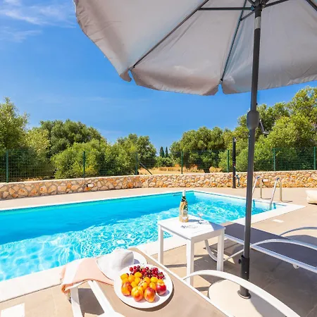 فيلة Tania Ena *